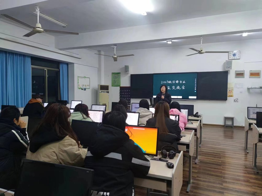 75b9f97c20a34ae3b3a537862dfb6918.jpg 75b9f97c20a34ae3b3a537862dfb6918.jpg