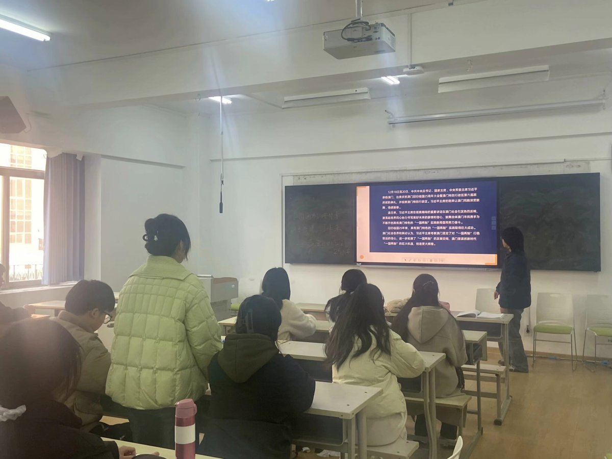 d77a623c2fde456fbce8fb37c3d5db99.jpeg d77a623c2fde456fbce8fb37c3d5db99.jpeg